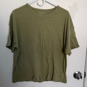 American Eagle Outfitters Avocado Green Short Sleeve Tee
